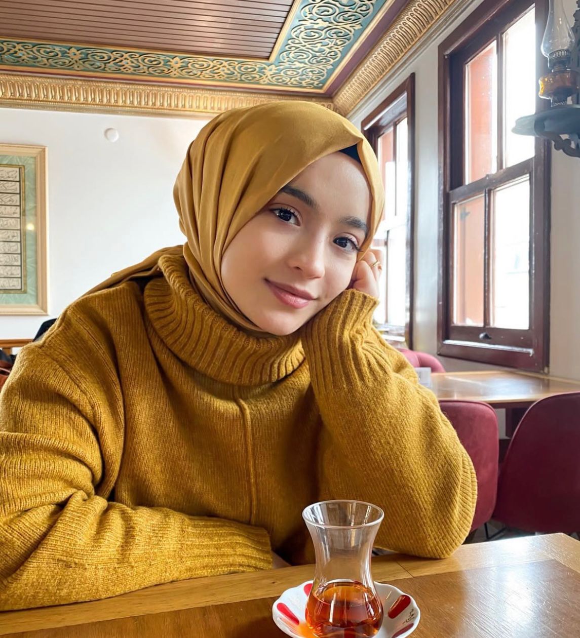 Başmağara Özgüvenli Kadın Bayan Escort Deren